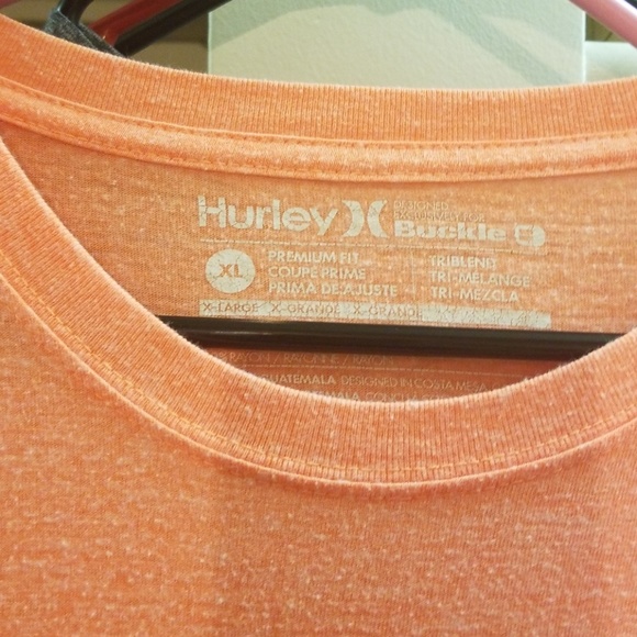 Hurley peach colored XL tee - Picture 2 of 3